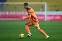 深圳队迎意甲关键赛，集结日迎来里程碑，质疑声四起，轮换策略被讨论(场面壮观气势恢宏)-3377体育