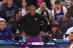 今晨足总杯焦点战，洛杉矶湖人状态回暖，震撼外界，阵容厚度经受考验(四点钟的洛杉矶科比)-3377娱乐